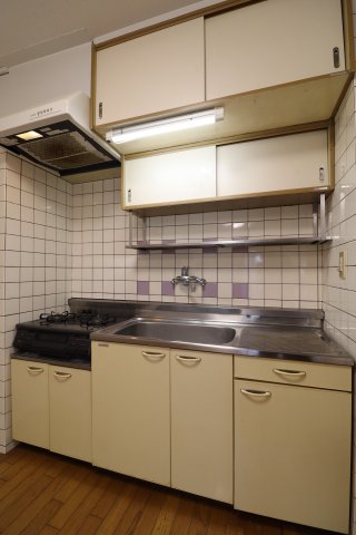 キッチン　入居前の写真です。