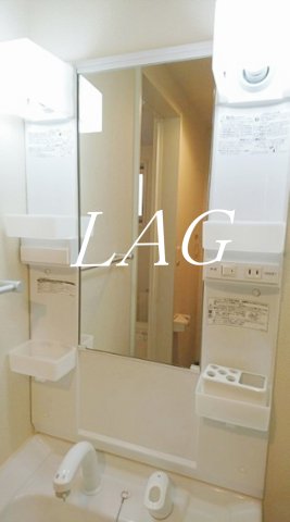 洗面設備　独立洗面台です。