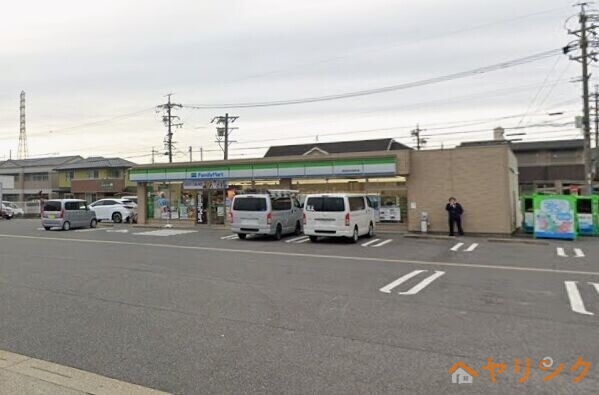 コンビニ　ファミリーマート尾張旭井田町店（コンビニ）まで143m