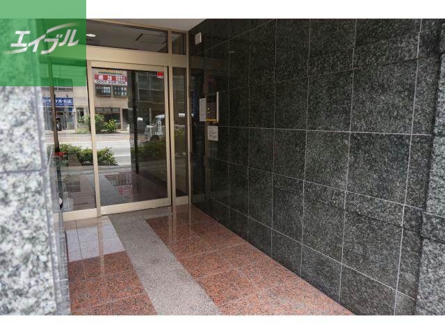 エントランス　エントランス部分