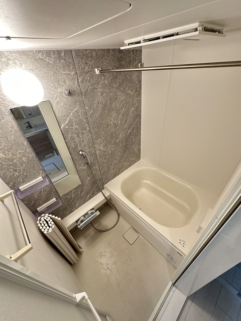 バス・シャワールーム　★同施工別建物の参考写真です★