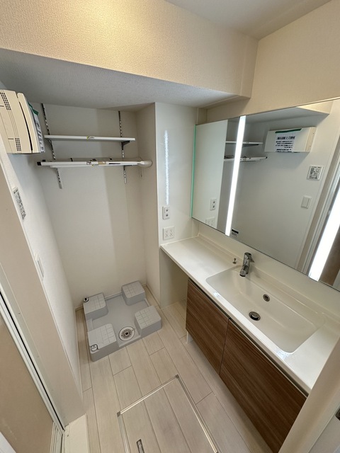 洗面設備　★同施工別建物の参考写真です★