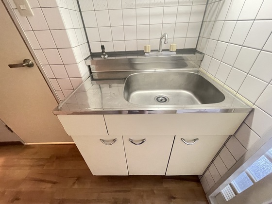 キッチン　※別部屋の写真です