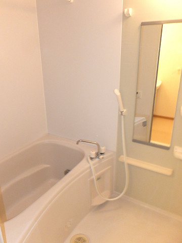 バス・シャワールーム　追い焚き機能・浴室乾燥機