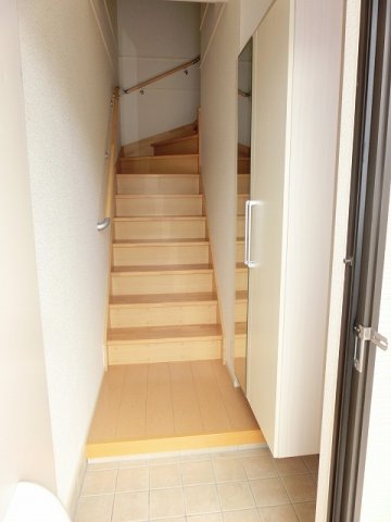 玄関　収納もある玄関です
