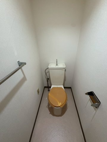 トイレ　清潔感のあるトイレです