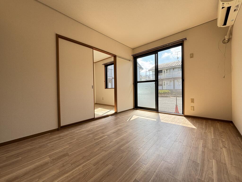 居室・リビング　洋室