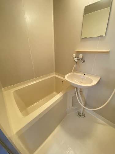 バス・シャワールーム　バスルーム