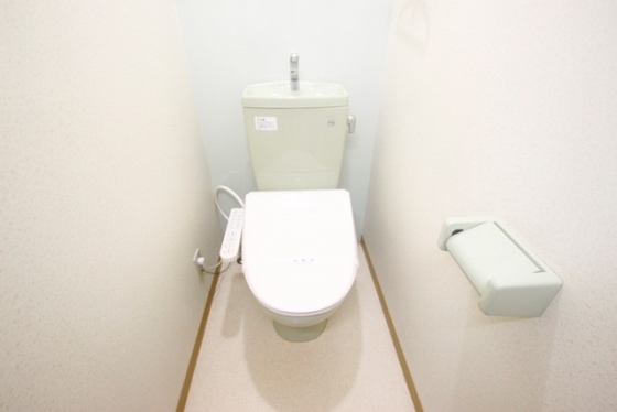 トイレ　※他号室の写真です。