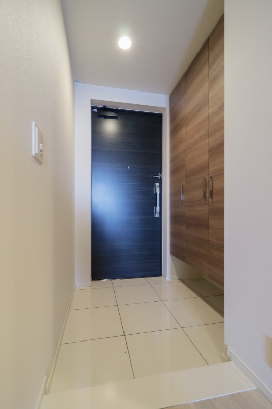 玄関　図面と現状に相違がある場合には現状を優先