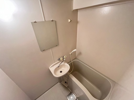 洗面設備　※別部屋の写真です