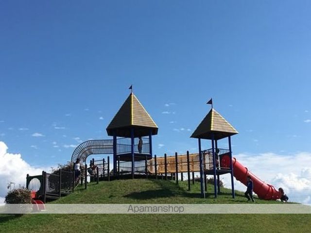 公園　クレヨンランドかなづ（公園）まで550m