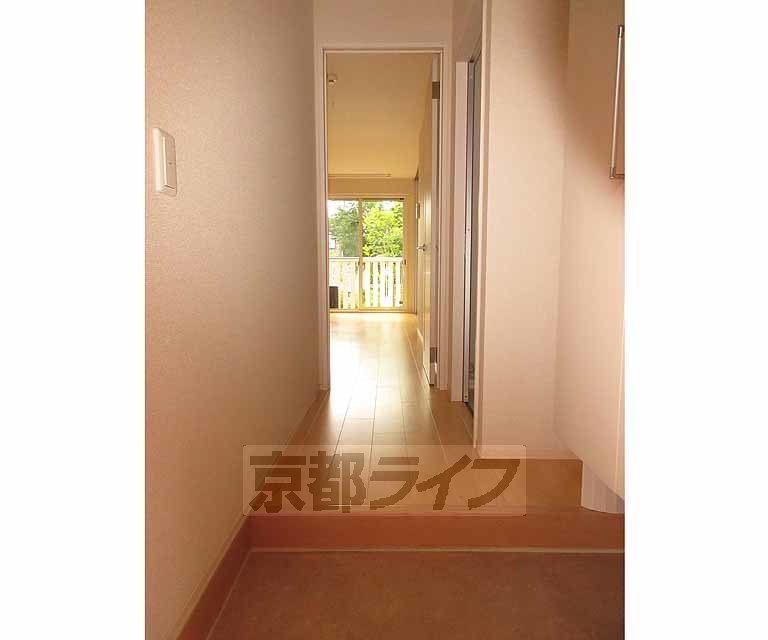 その他部屋・スペース　明るい廊下です