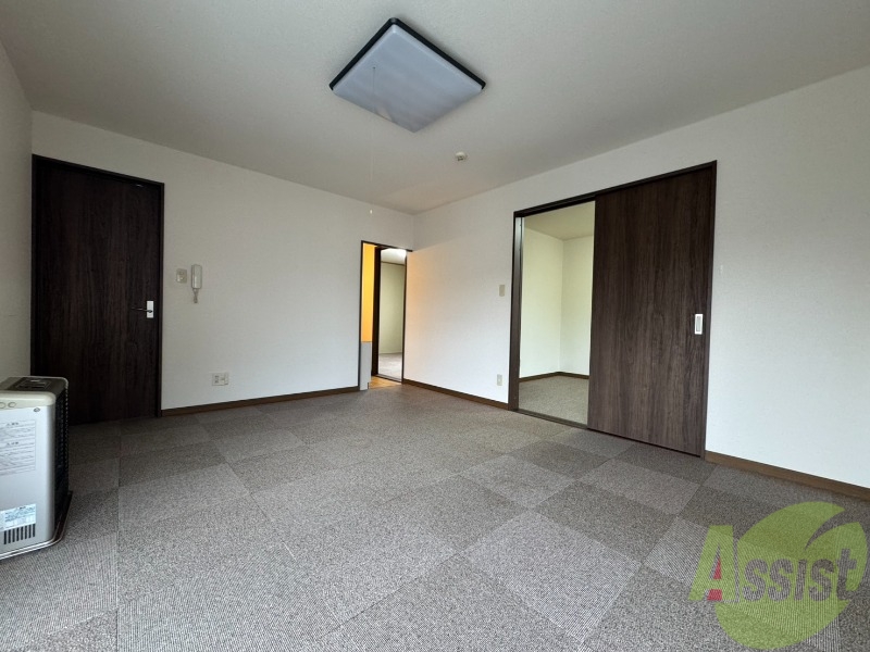 居室・リビング　広くてキレイなお部屋が広がっていて、充実した生活が送れそう。