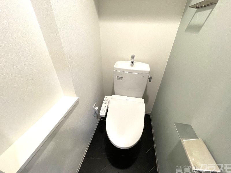 トイレ　冬場も安心の温水洗浄便座！