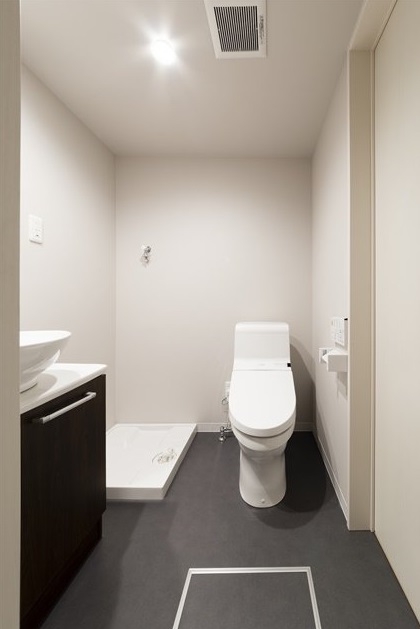 トイレ　アンビエンテ千葉EAST館