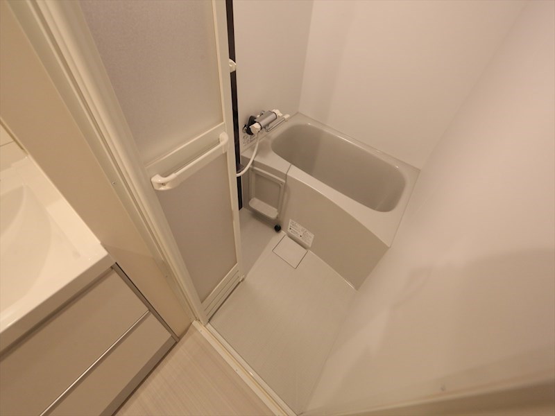 バス・シャワールーム　バスルーム　浴室暖房乾燥機付　同型写真