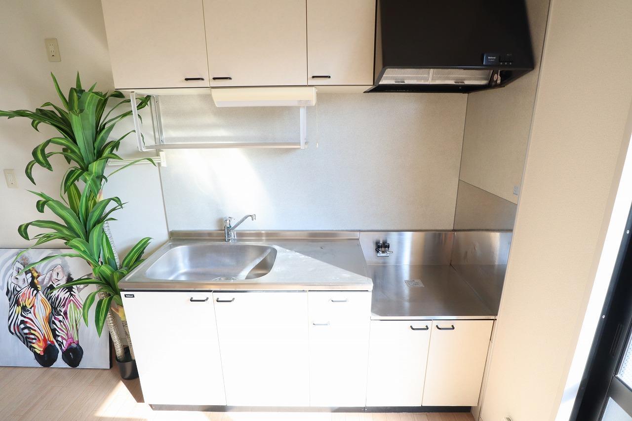 キッチン　退去予定の為、他のお部屋の写真を使用しております。