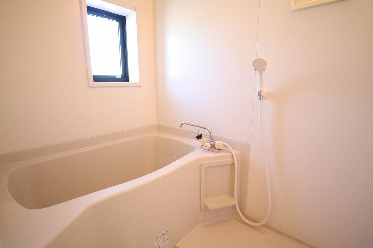 バス・シャワールーム　退去予定の為、他のお部屋の写真を使用しております。