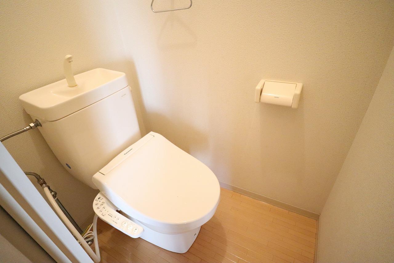 トイレ　退去予定の為、他のお部屋の写真を使用しております。