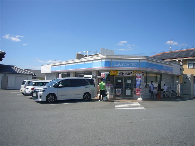 コンビニ　ローソン稲美六分一西店（コンビニ）まで245m