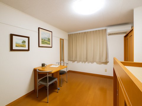 居室・リビング　CGで家具等を配置したもので家具等は含まれません