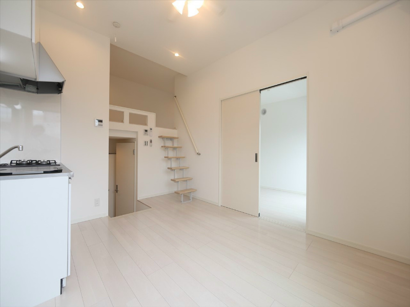 居室・リビング　ＬＤＫ8帖　洋室4帖　ロフト5.9帖　イメージ写真