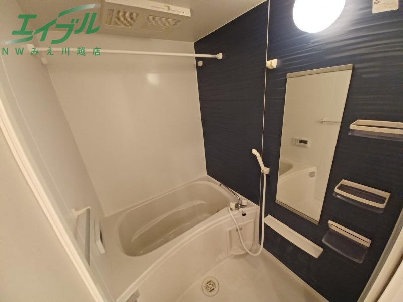 バス・シャワールーム　同物件別室反転タイプ