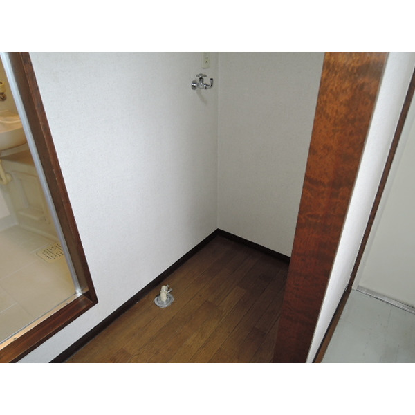 洗面設備　洗濯機置場