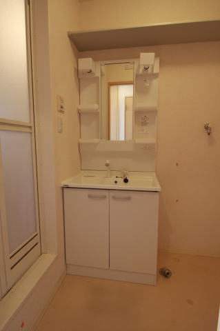 洗面設備　同仕様