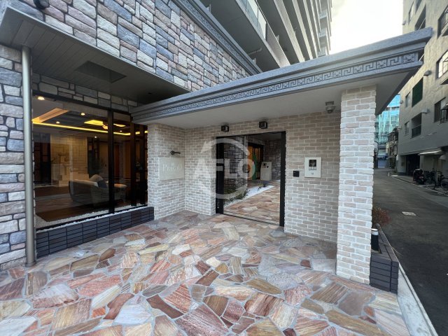 エントランス　プレジオ難波　エントランス