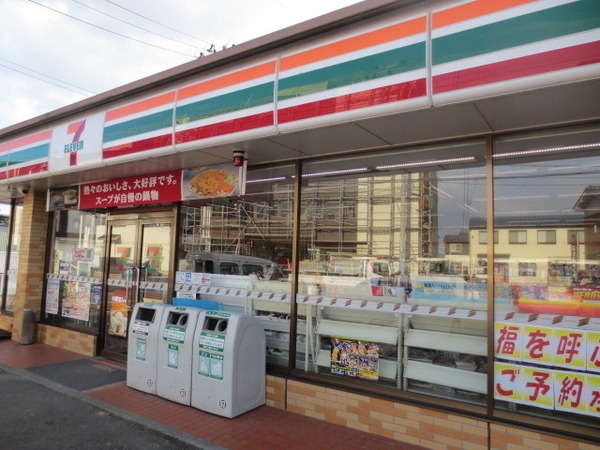コンビニ　セブンイレブン　大和郡山小林町西店（コンビニ）まで183m