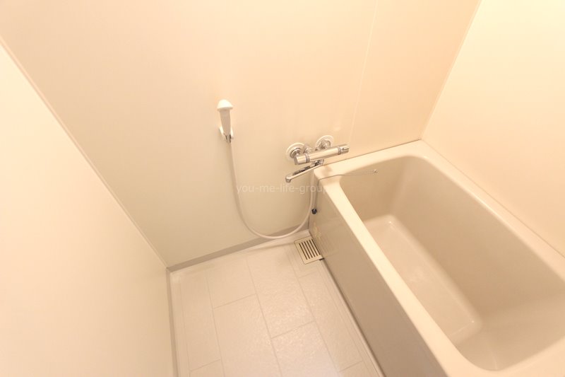 バス・シャワールーム　サーモ水栓のお風呂