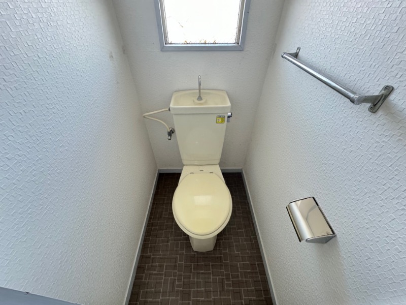トイレ　別号室