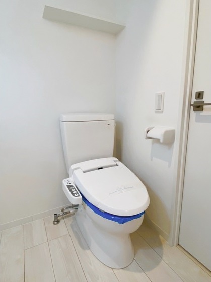 トイレ　嬉しい温水洗浄便座♪