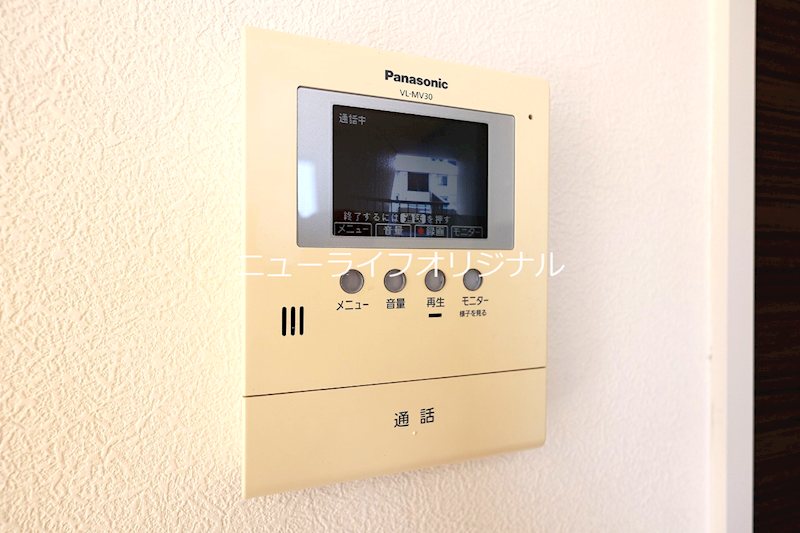 セキュリティ　お部屋の中から訪問者を確認できるモニターホン☆