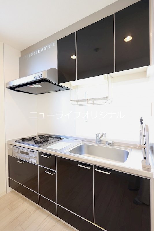 キッチン　3口グリル付コンロで幅広いお料理が楽しめます☆