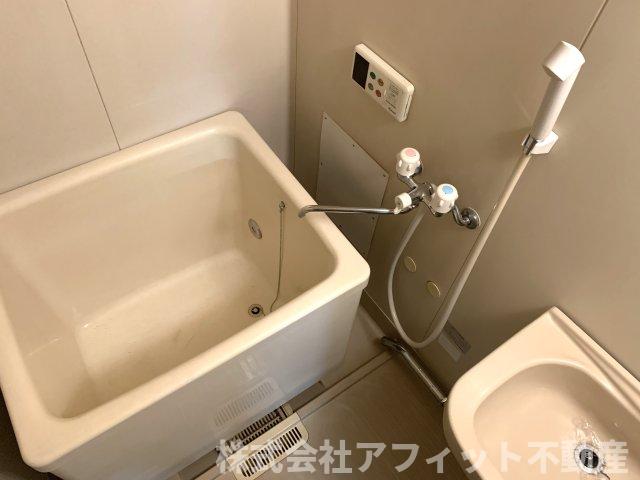 バス・シャワールーム　追い焚き機能付き