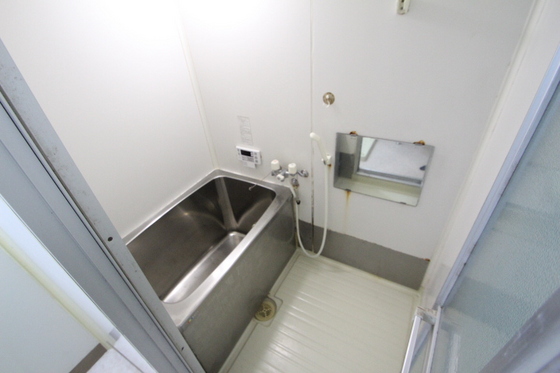 バス・シャワールーム　※別部屋の写真です