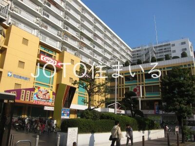 ショッピングセンター　イズミヤ今福ファミリータウン（ショッピングセンター）まで669m