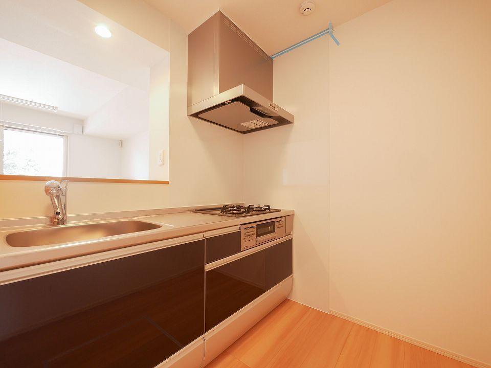 キッチン　システムキッチンで楽々お料理できます♪