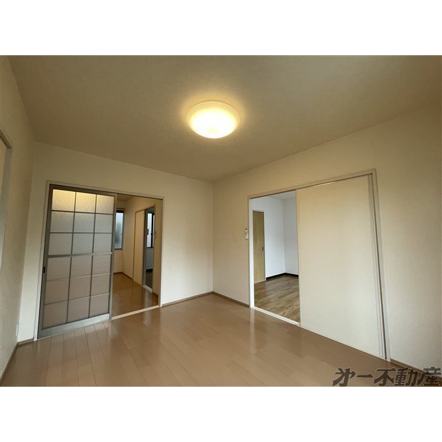 建物外観　洋室