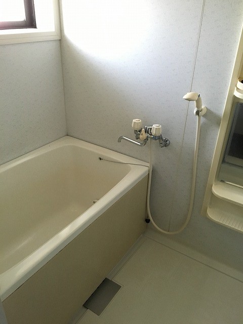 バス・シャワールーム　別部屋参考写真