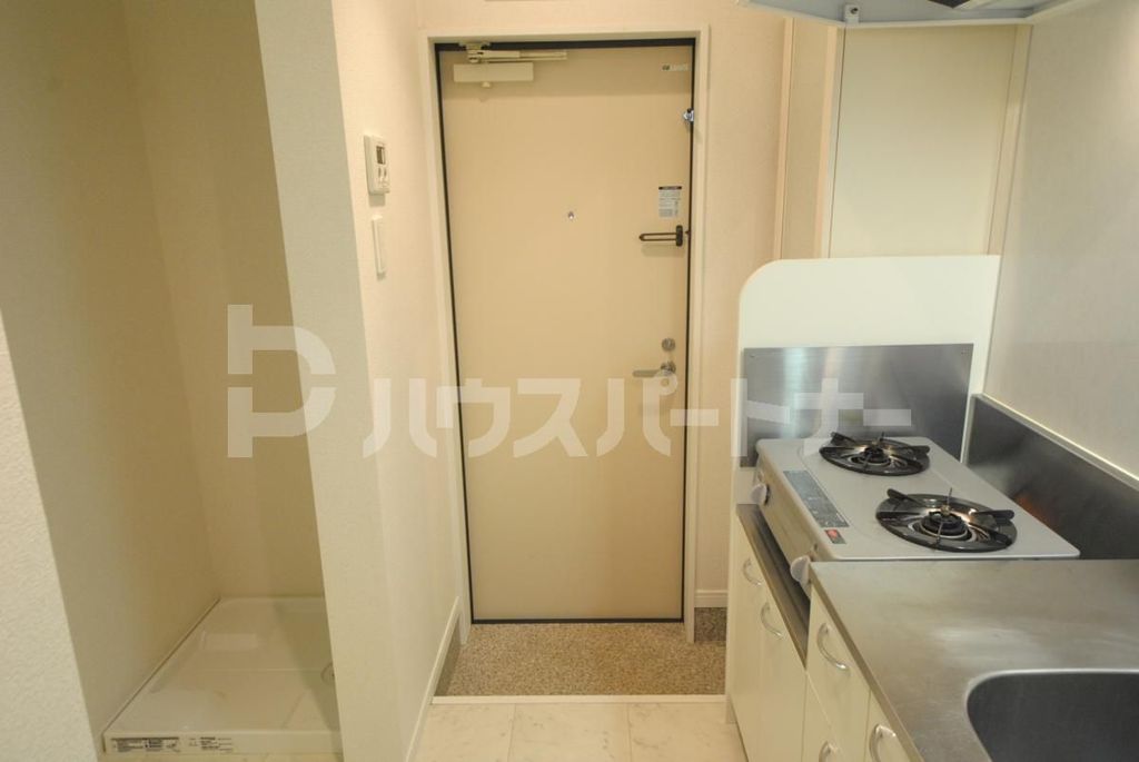 玄関　キッチン