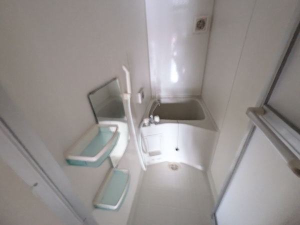 バス・シャワールーム　シャワー付きです。