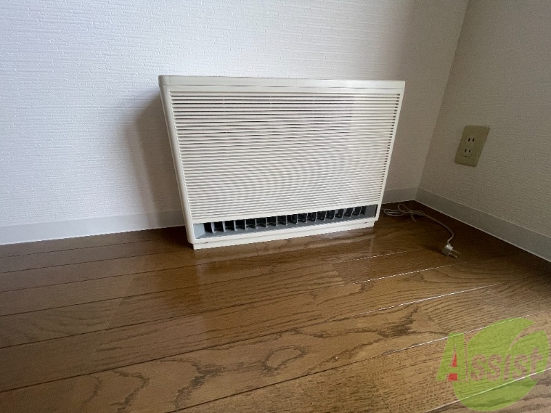 その他設備　お部屋にはこちらの暖房機も付いておりました。