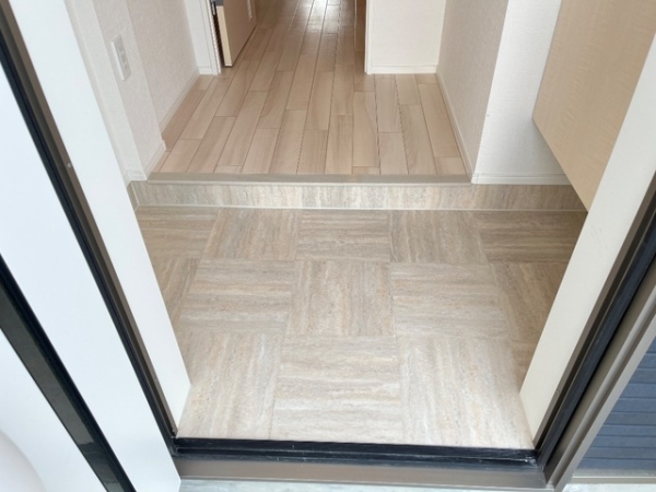 玄関　内装イメージ