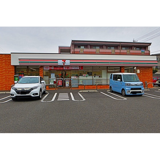 コンビニ　セブンイレブン松本浅間温泉１丁目（コンビニ）まで562m