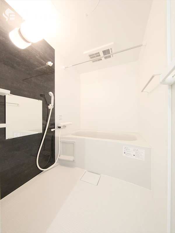 バス・シャワールーム　同仕様内装
