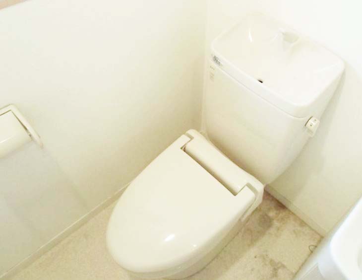 トイレ　★温水洗浄便座★